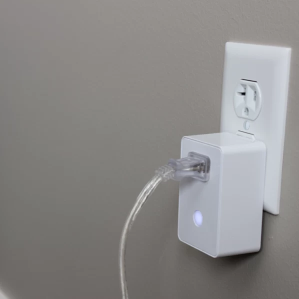 Qolsys QZ2140-840 IQ Plug In Z-Wave Dimmer - Image 3